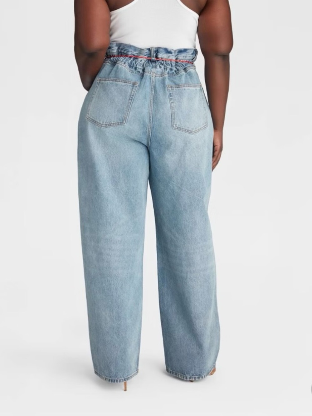 KBB by Kahlana Barfield Brown Light Wash Paperbag Waist Jeans with Drawstring - Picture 3 of 6